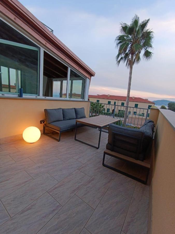 Appartamento Romantico Con Piscina Cervo Exterior foto